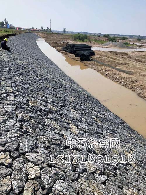 河道治理、基礎(chǔ)護腳格賓石籠13131891918